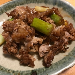 豚こま肉とアスパラのうなぎのたれ炒め